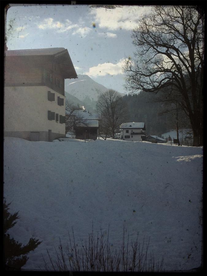 Haus Fless 7 Appartement Klosters Buitenkant foto